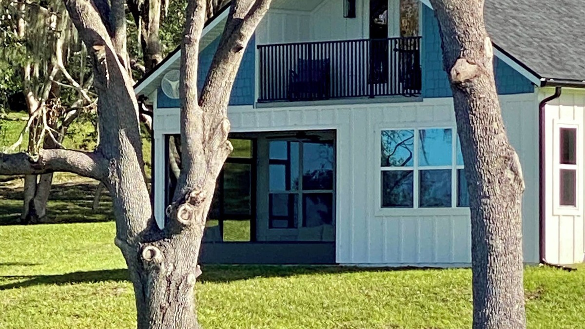 Clermont Cottage | NEW! Sunsets at Cherry Lake-2 bedroom lake front cottage