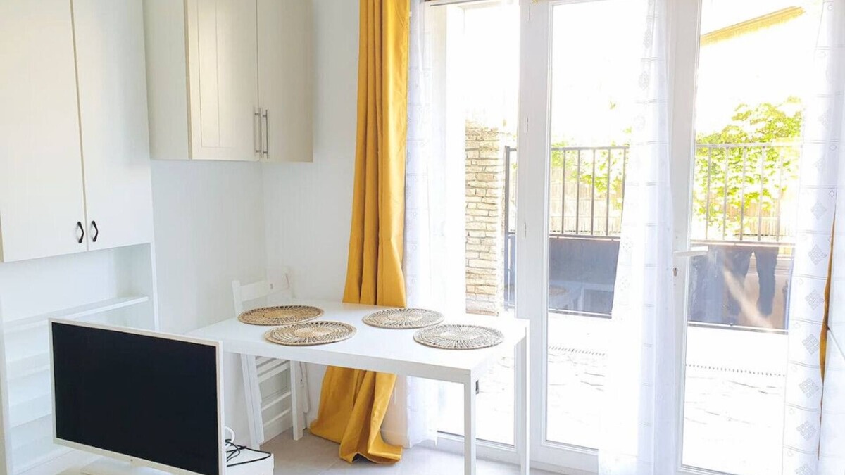 Velizy-Villacoublay Apartment | New T2 20 min from Paris