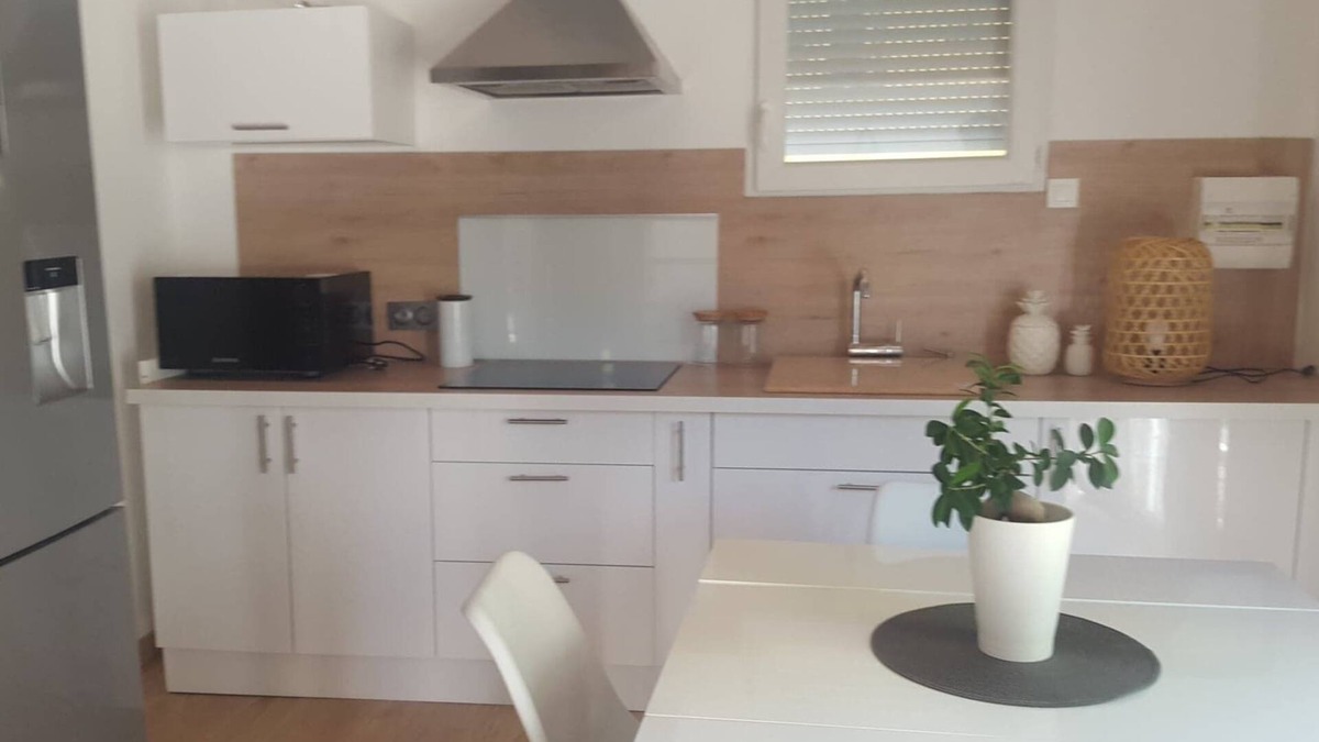 Roquevaire Apartment | New T2 with mezzanine