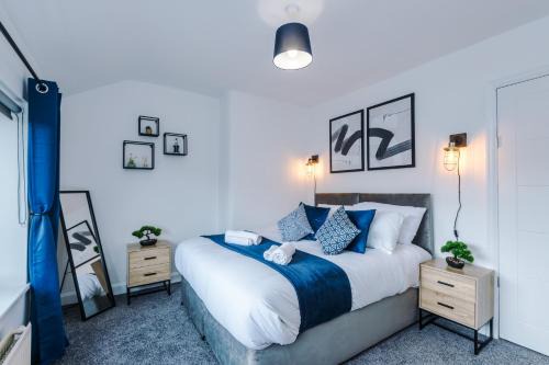 Wigan Apartment | NEW! The Acacia House Lodge - Modern & Stylish 3 Bed By Parydise Properties Ltd - Ideal for families or business stays!