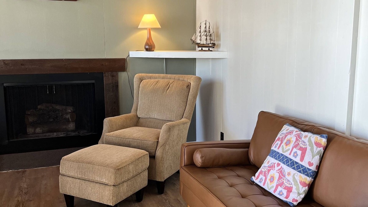Perham Cabin | New! The Havn, subtle Norwegian styles greet you in this lakeside treasure!