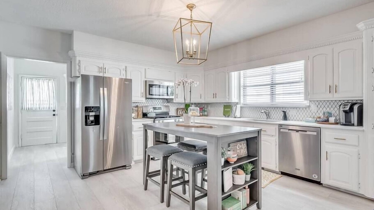 Edmond House | NEW! The Jewel of Edmond