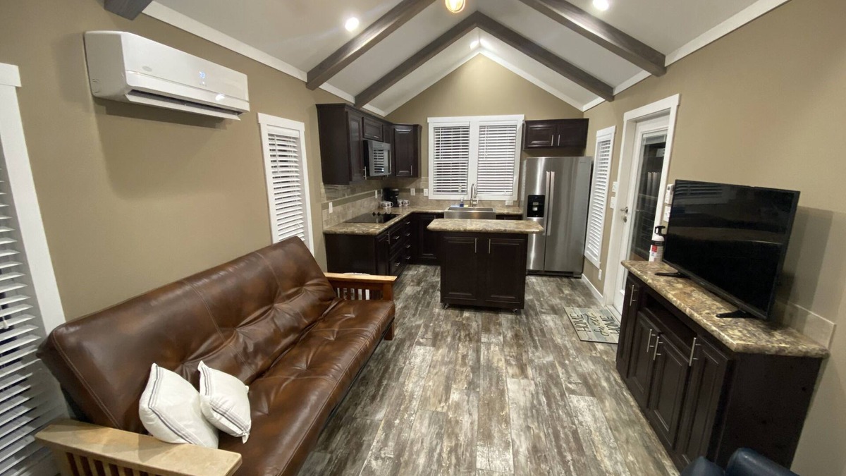 College Station House | New Tiny Home 3 Miles to Aggieland Campus!