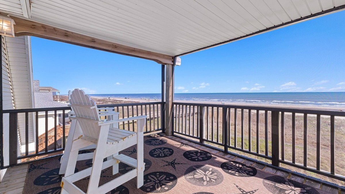 Miramar House | NEW TO THE MARKET - Beach Front