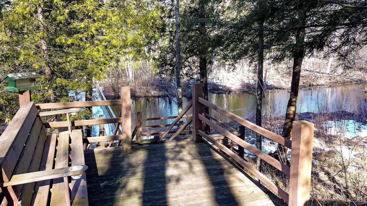 Free Soil Cabin | New to VRBO: Beautifully renovated genuine log cabin 2Bed 1bath on Sable River