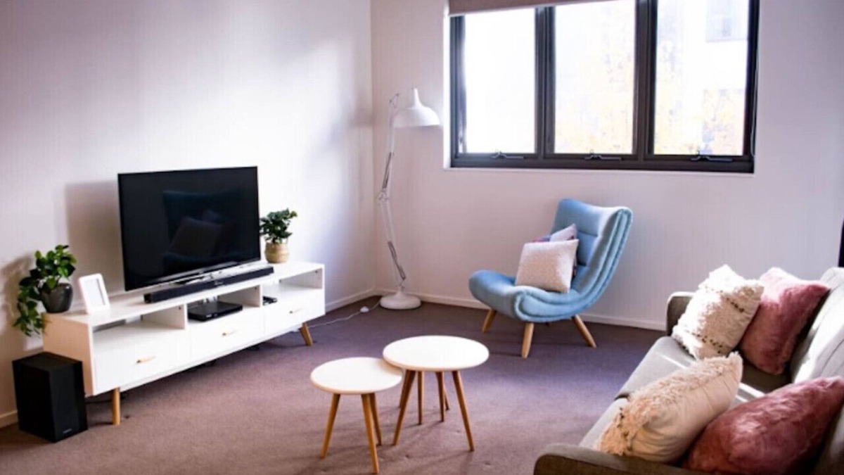 Turner Apartment | New to VRBO: Cosy getaway in the Heart of Braddon
