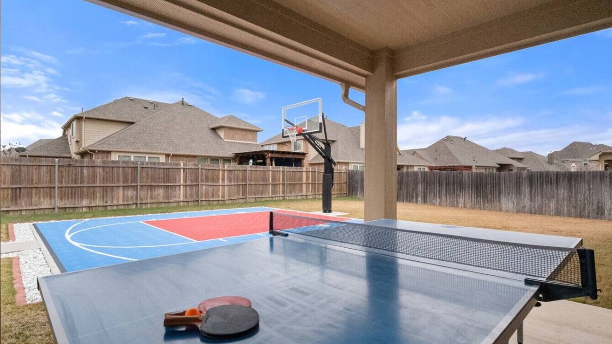 Tarrant County House | New to Vrbo - Family Escape w/Basketball,Ping-Pong,MediaRm+More!