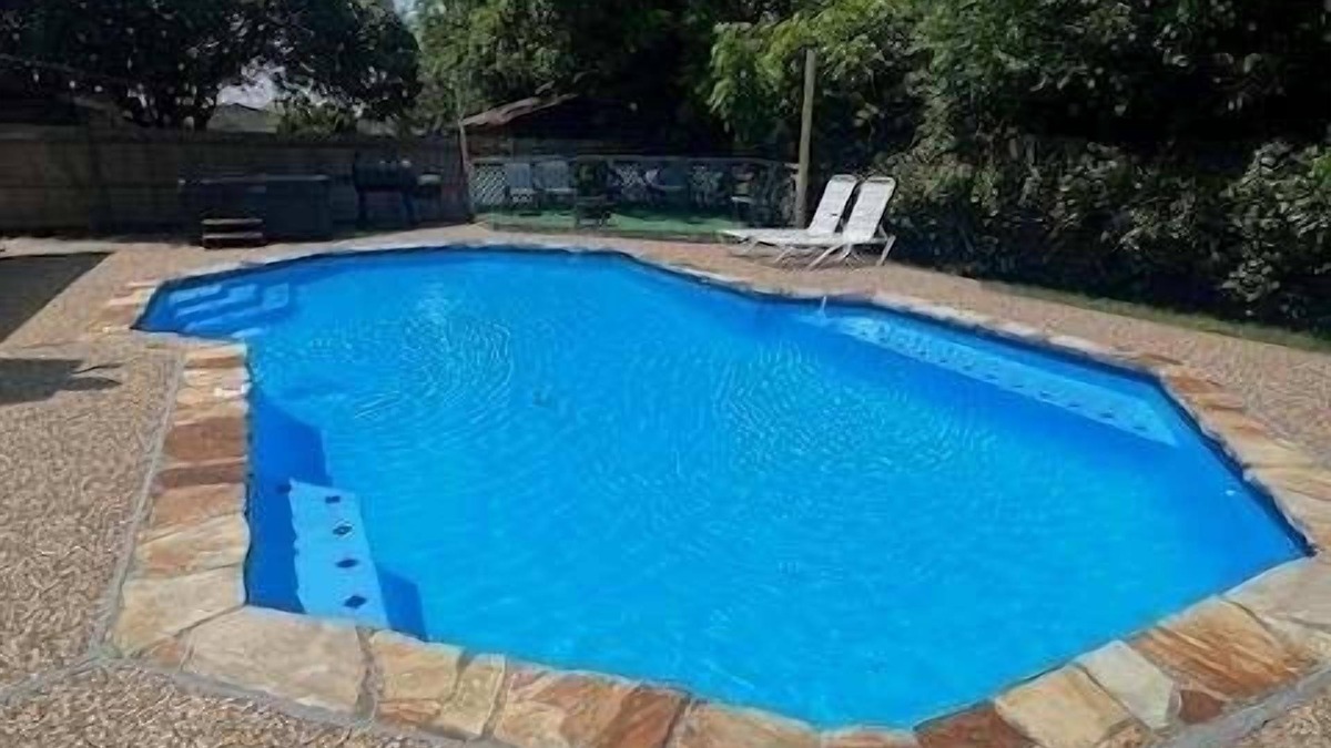 North Richland Hills House | New to Vrbo Pool, Game room w/arcades, Hot tub, Outdoor living, BBQ, firepit