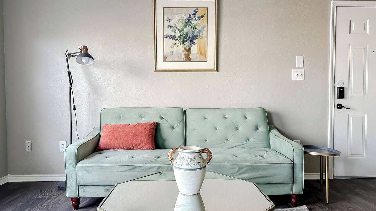 South Side Apartment | New to Vrbo Sleepover Dashing 1BD/1BA + Gym - Corpus Christi