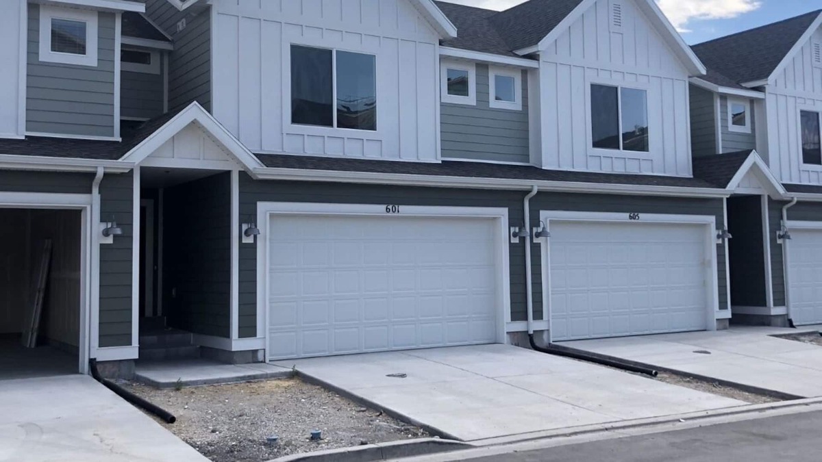 Lakeview House | NEW TOWNHOME ACROSS THE STREET FROM UVU