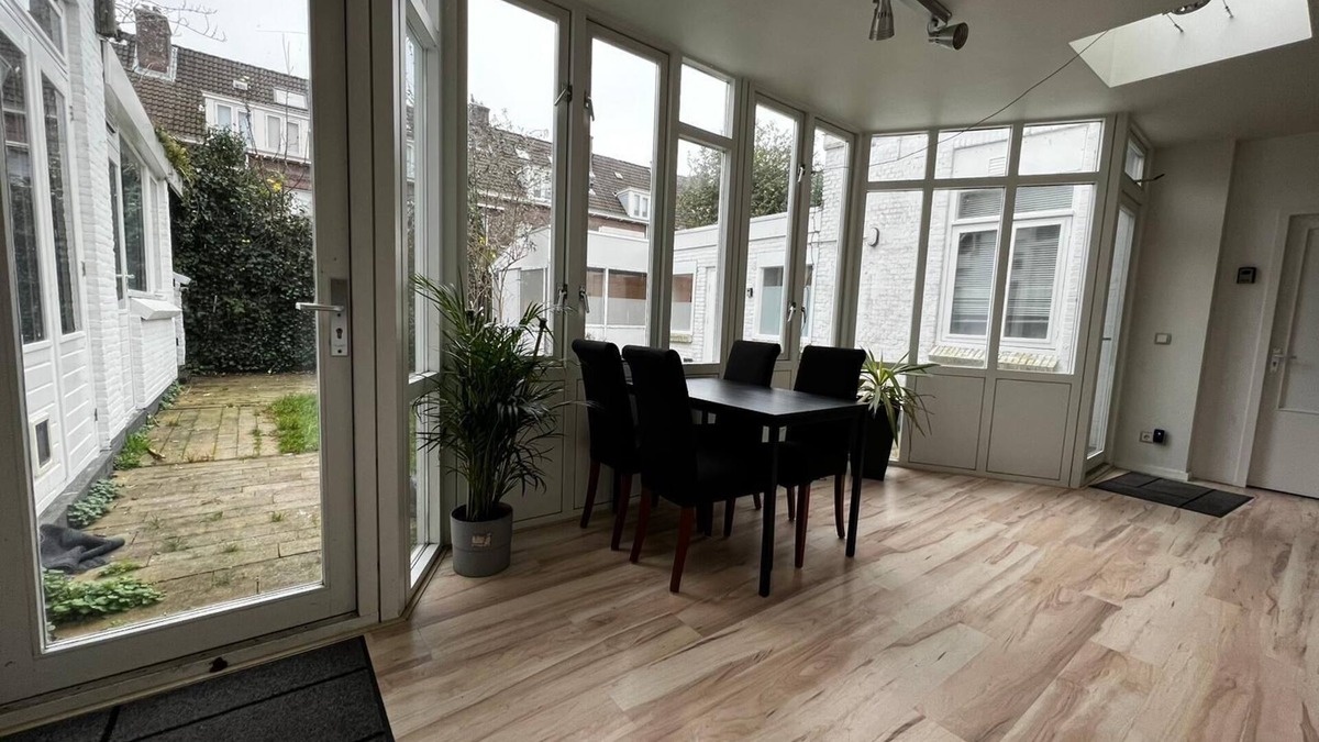 Delft Bed & Breakfast | New TU Delft 5min City Room Prins Delta