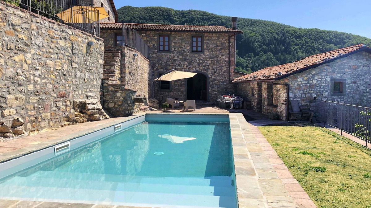 Villa Collemandina Villa | New Tuscan villa for large group, private pool, walk to restaurant