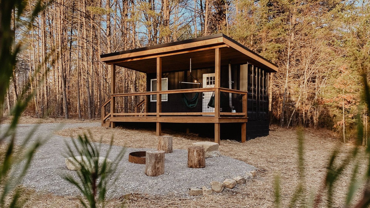 Dunlap House | New Unique Shipping Container Home near Fall Creek Falls State Park