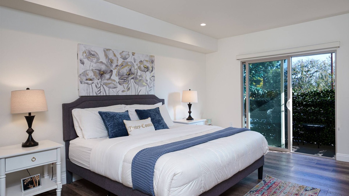 Pasadena Apartment | New Unit w/2BR 2BA w/tub jaccuzi - 1308 sq. ft
