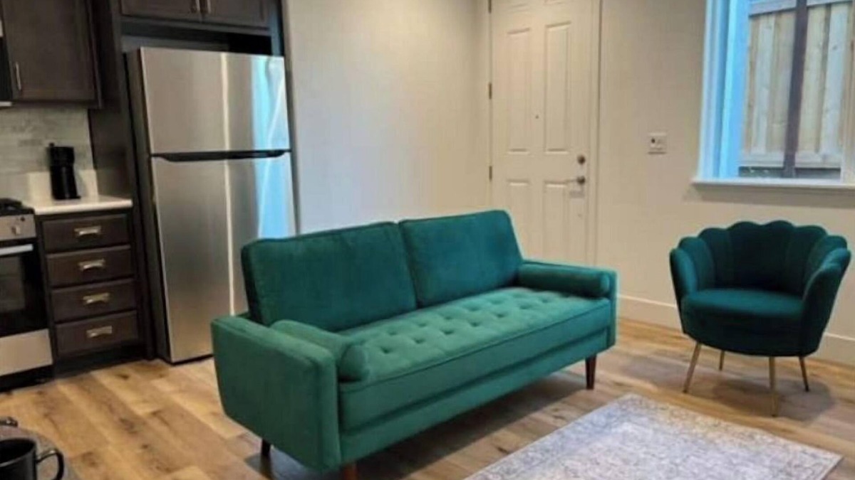 Martinez House | NEW! Updated guest house!