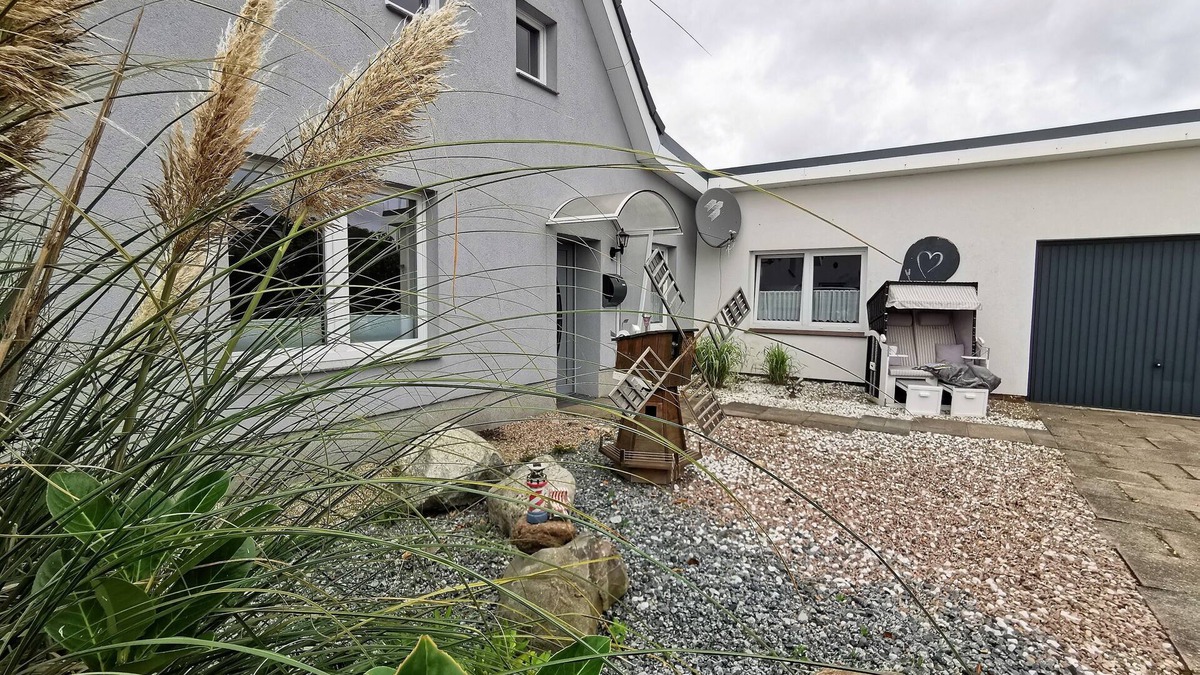 Woehrden House | NEW vacation home near the North Sea with sauna near the North Sea up to 10p. with dog