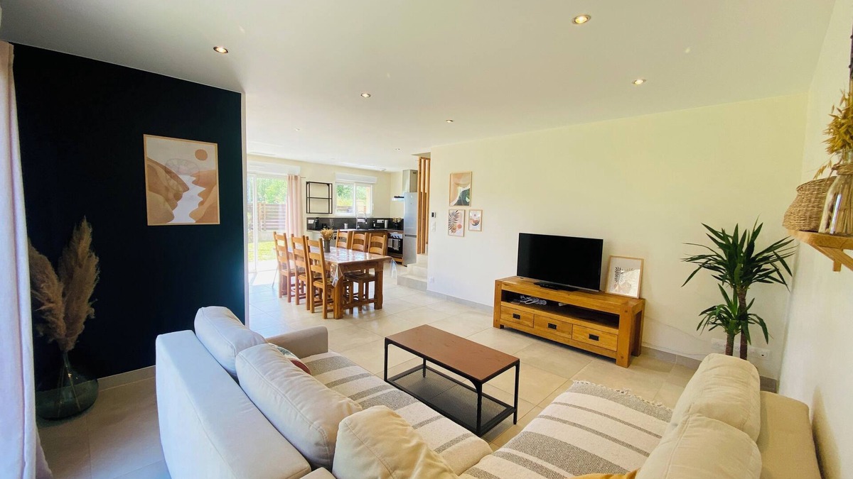 Saint-Come-et-Maruejols House | New villa in the Vaunage with garden 6/8 persons