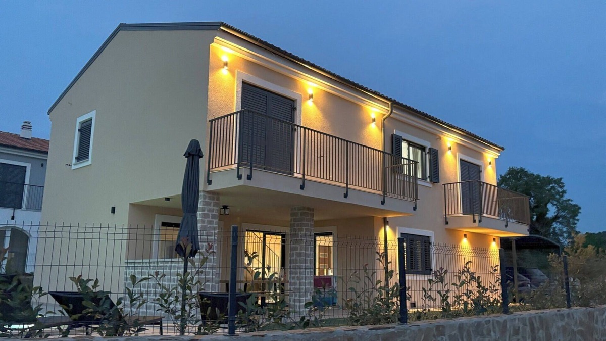 Farini Villa | New villa for 8 people in Višnjan near Poreč