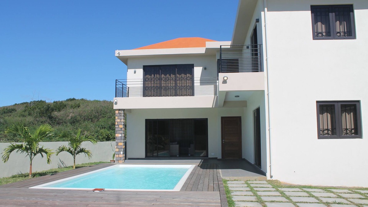 Calodyne Villa | New Villa in private and quiet setting on Calodyne - Lacaz Calodyne