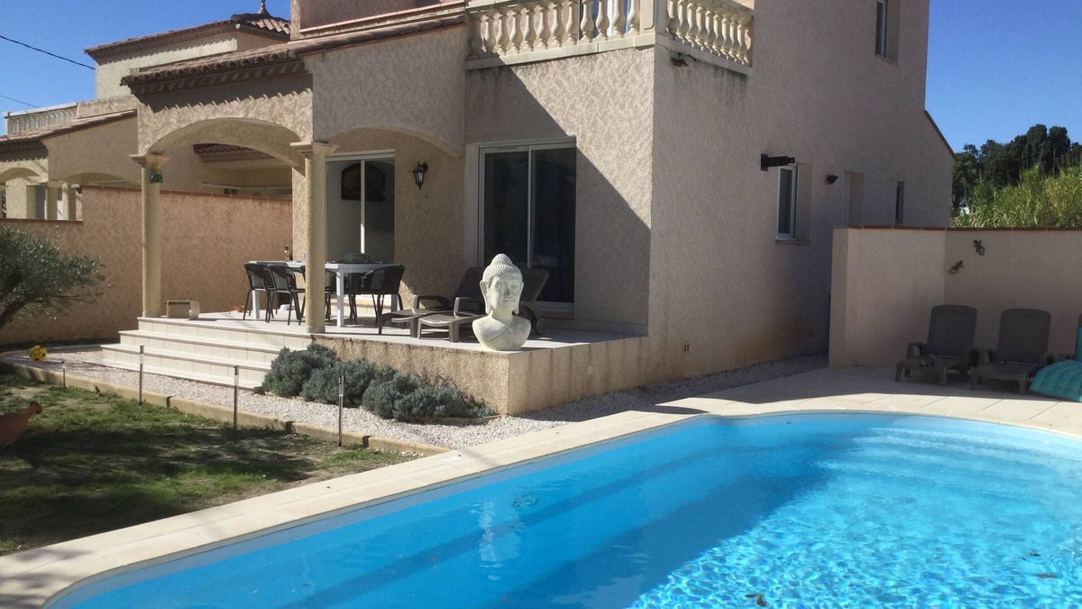 Palau-del-Vidre Villa | New villa in quiet enclosed area superbly equipped private heated pool 5km beach