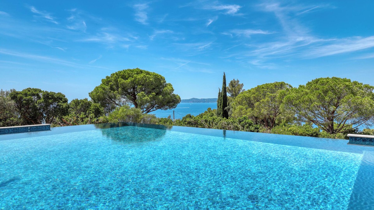 Cavaliere House | New villa of 500m2 - sea view, located in the private domain of Cap Nègre