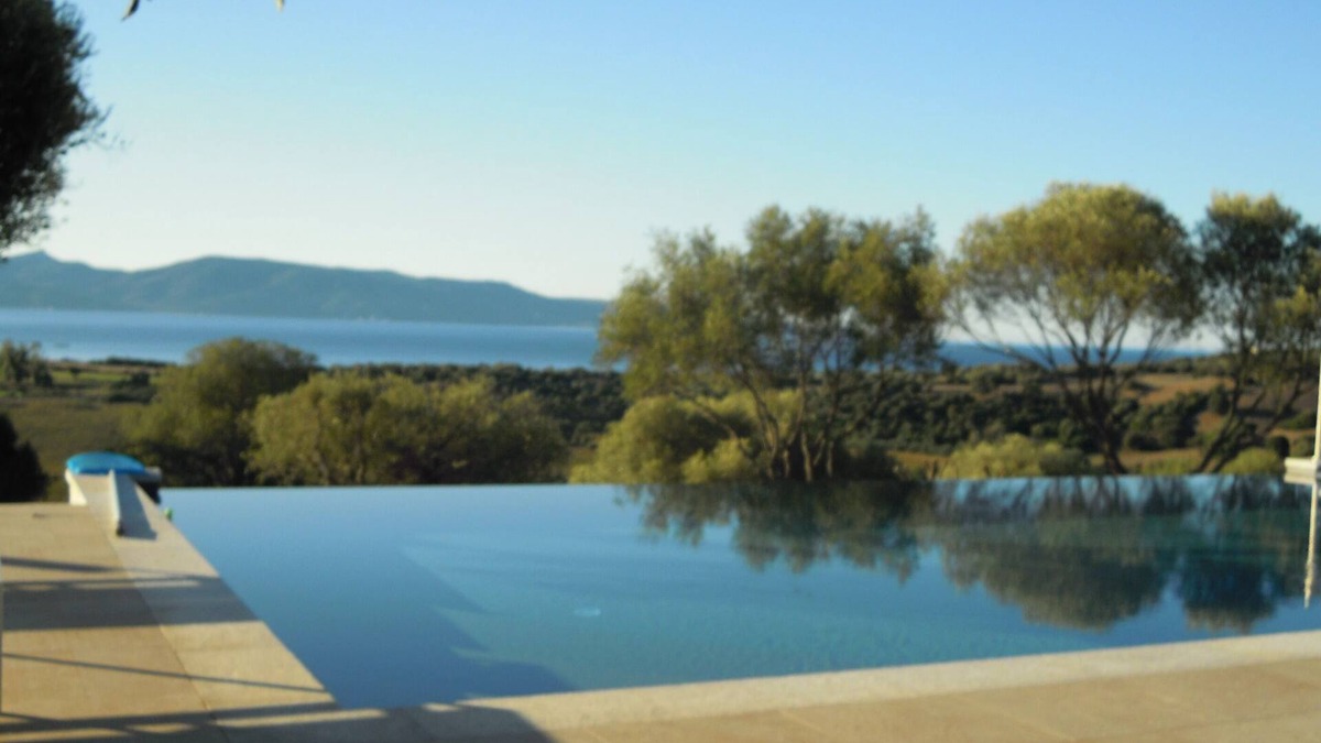 Serra-di-Ferro Villa | New villa with a private heated pool and a panoramic ocean and mountain view