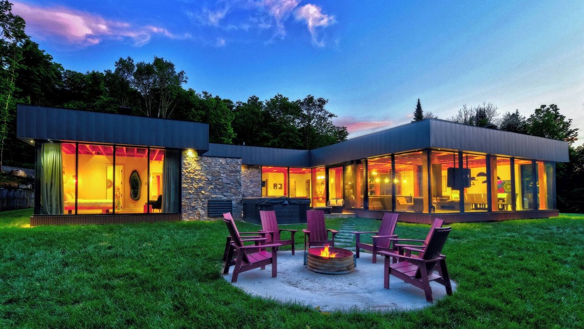 Mont-Tremblant House | NEW! Villa Woodland | 7 Bedrooms | Game Room | Spa | Tremblant Living