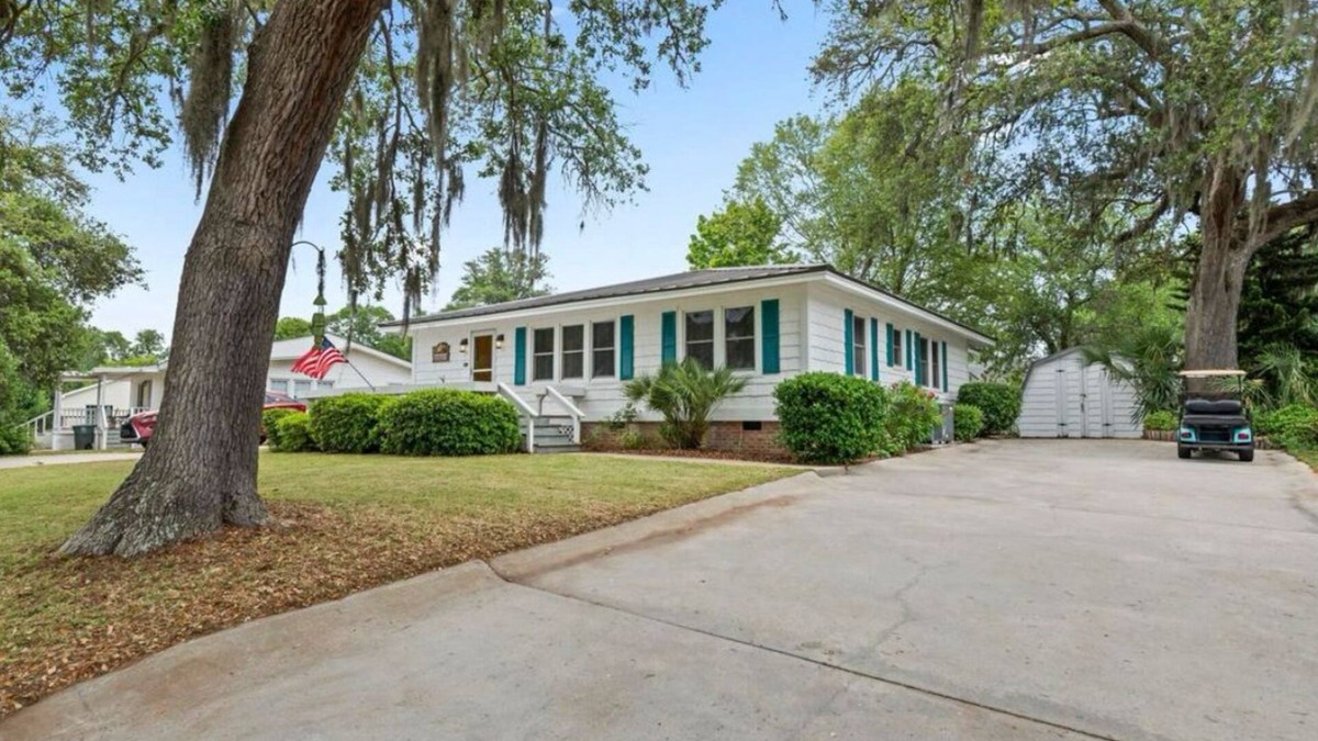 North Myrtle Beach House | NEW! Walk to BEACH. Home in Cherry Grove w/WiFi, AC & RV/BOAT Parking
