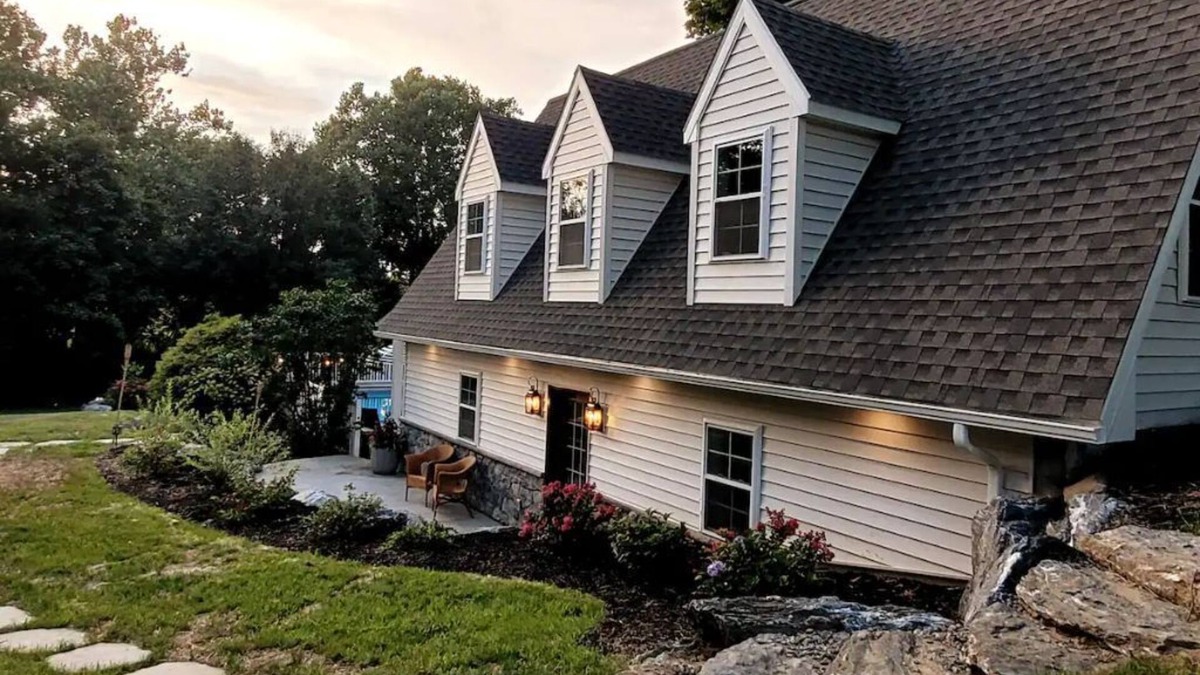 Witmer Cottage | New Waterfront Creekside Cottage w/Private Pool, Firepit, Paddle Boat, Fishing