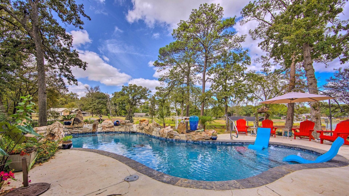 Tool Cottage | NEW! Waterfront ‘Hidden Haven’ w/ Pool & Hot Tub!