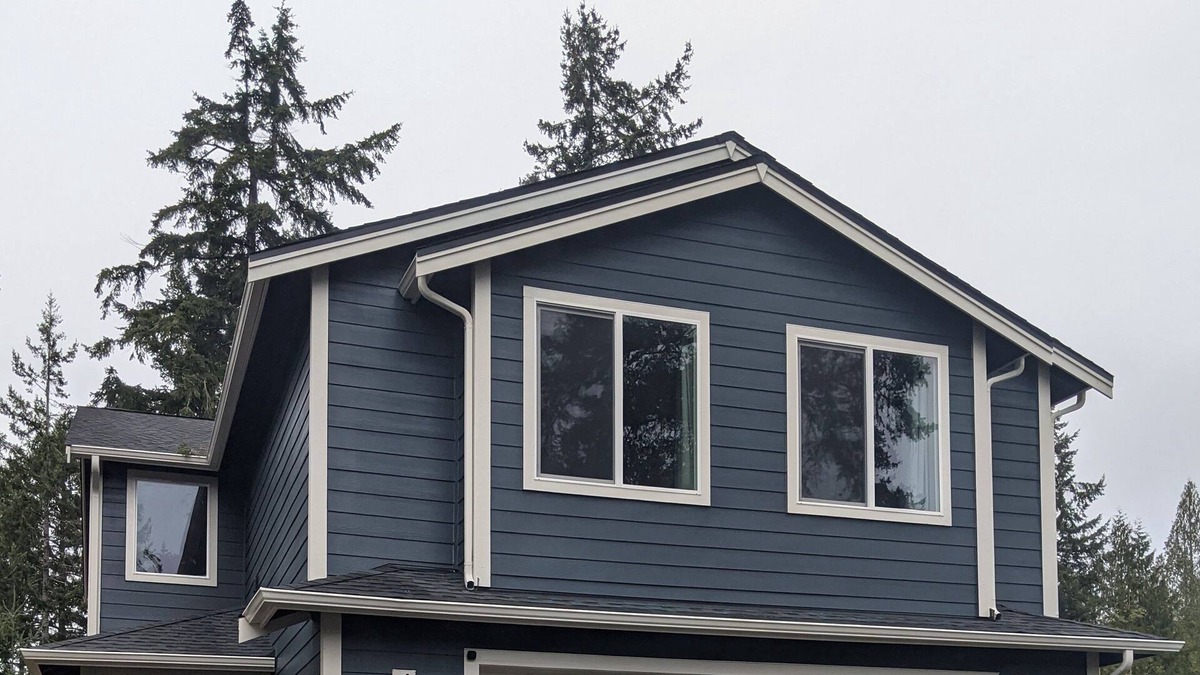 Grapeview House | New Waterfront Home with trail to the beach