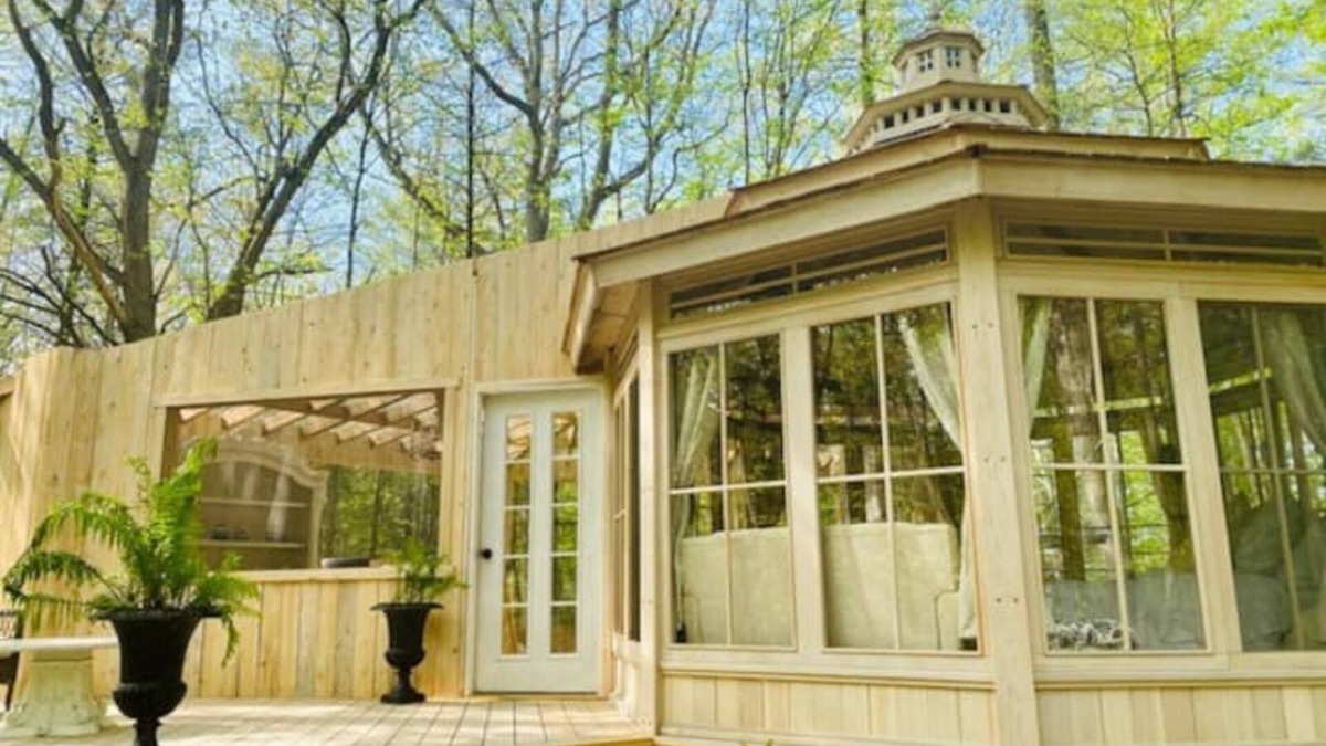 Trent Hills Cabin | NEW! White Oaks Gazebo by lake -Nature & Solitude