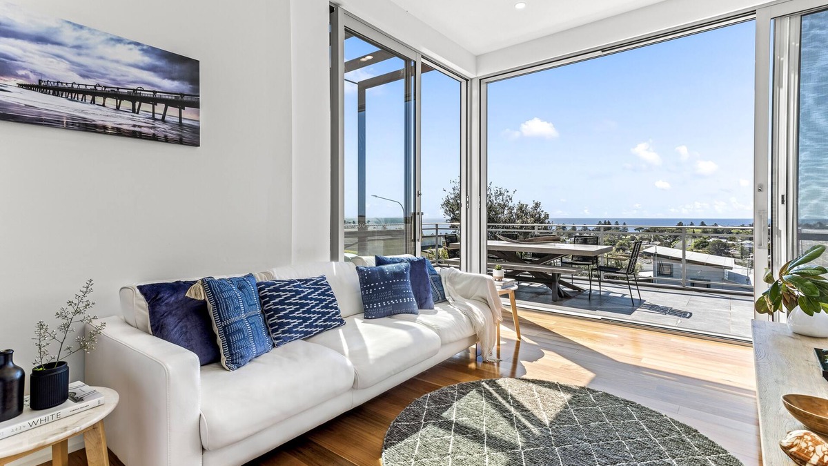 Kiama House | New Whole Home, Beach, Views, Pinball+Arcade
