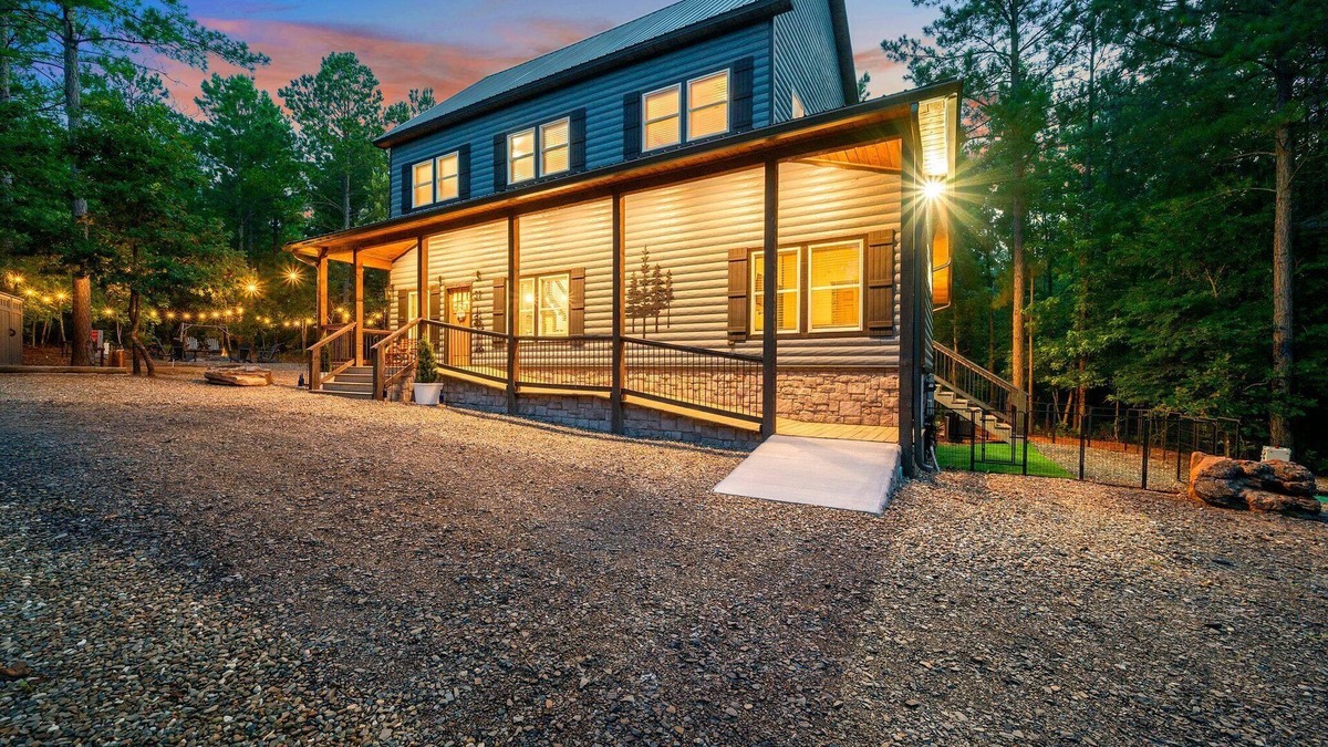 Broken Bow Cabin | New! Wine & Pine Times | Dog-Friendly Cabin w/Sauna, Hot Tub, Game Loft, Fenced Yard & More