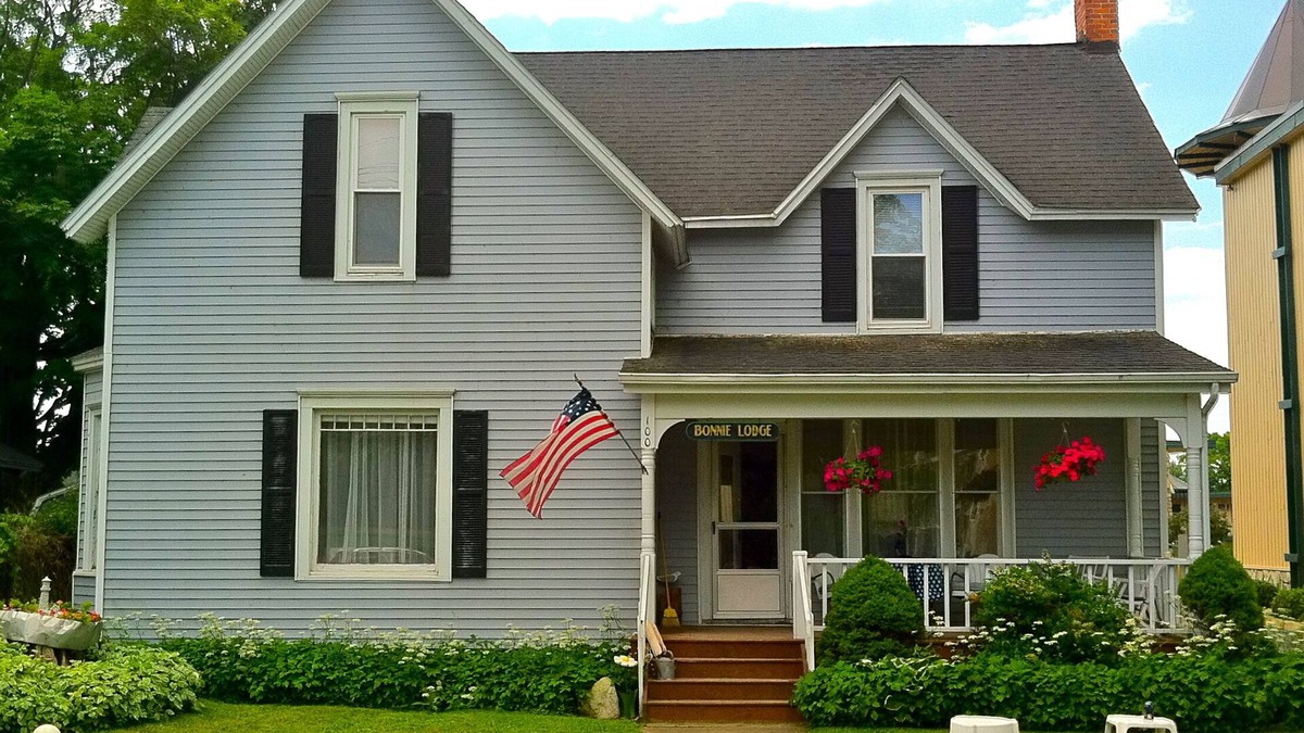 Charlevoix House | New Winter rates and NOW minimum night stay is just 2 nights all through spring!