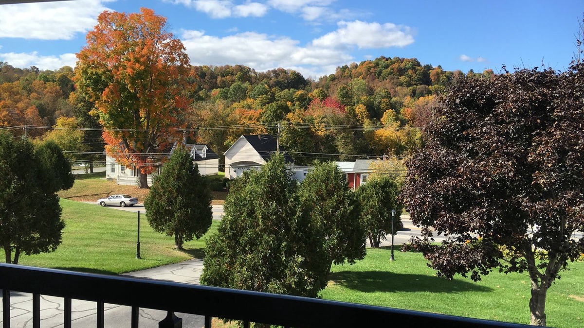 Barre Hotel | New World Inn