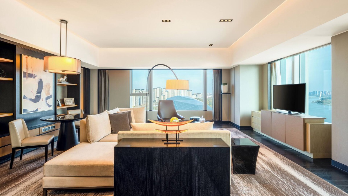 He Ping Hotel | New World Shenyang Hotel