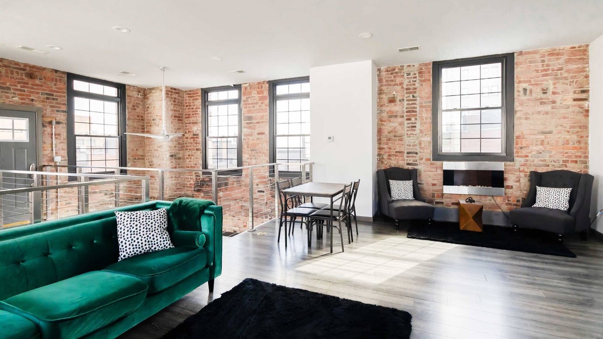 Warren Condo | New York Loft Vibes in Downtown Warren