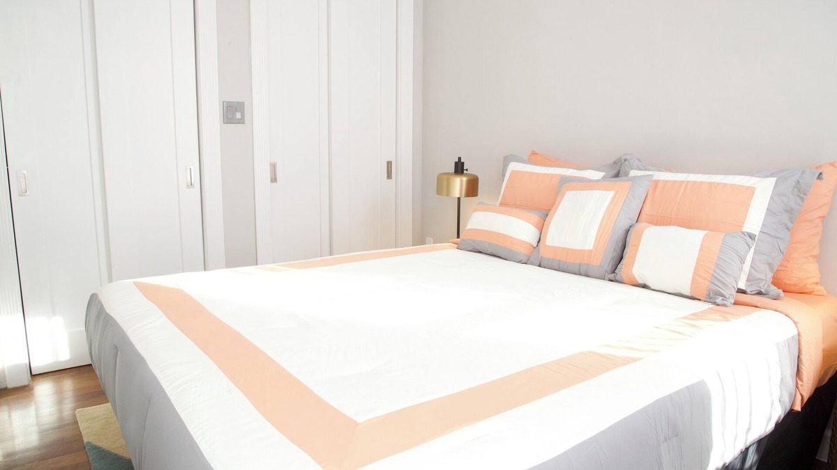 East Harlem Apartment | New York Style Stay near Central Park