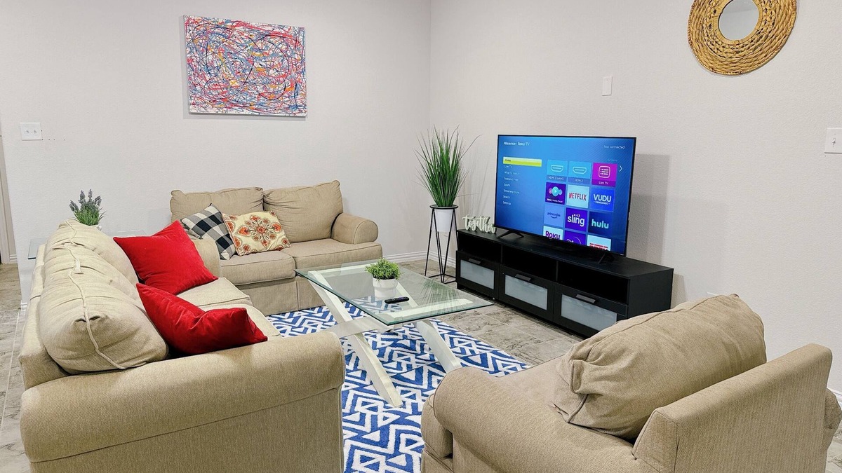 Crowley House | NewBuilt 4Br2Ba. Spacious. Perfect for family & pets