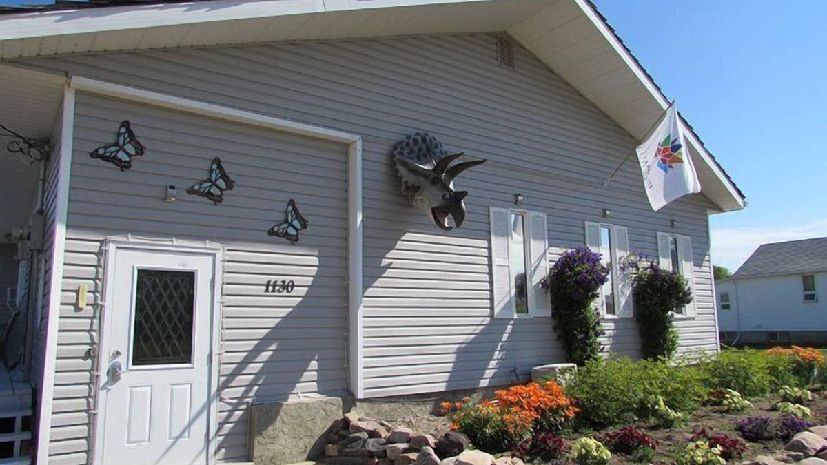 Drumheller Bed & Breakfast | Newcastle Country Inn