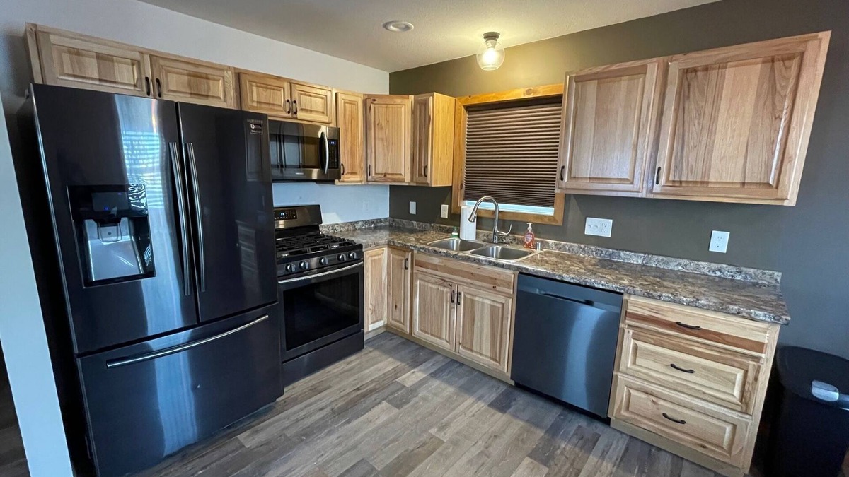 Grand Rapids House | Newer Home, Perfect South End Location, Coffee Shops/Dining/Shopping