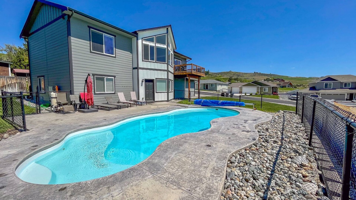 Manson House | Newer Home With Amazing Lake Views, Heated Pool and Game Room. STR Permit #730.