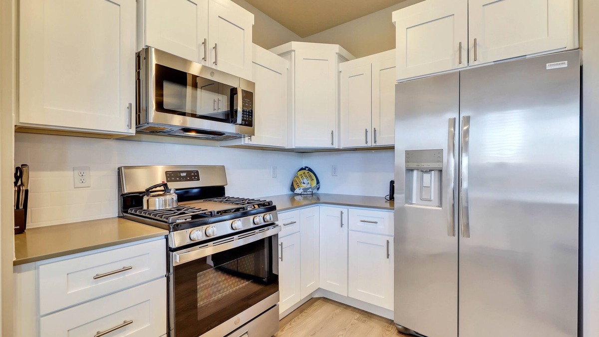 Cedar City House | Newer townhome in Cedar City, 3 bdrm/2 bath 2 level private home