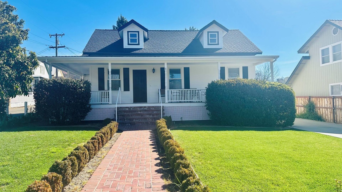 Sutter Creek House | Newley remodeled house one block from Central Main Street