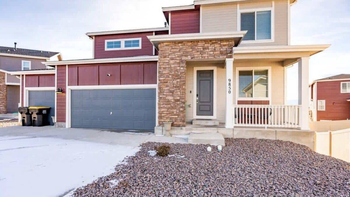Elbert House | Newly Built 4BR Spacious Retreat in Peyton