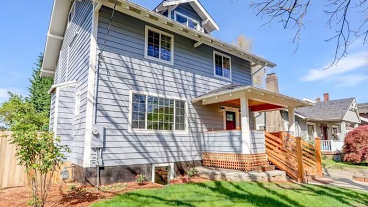 Laurelhurst House | Newly Built 5bed home 5 min from DT Portland in Laurelhurst Neighborhood