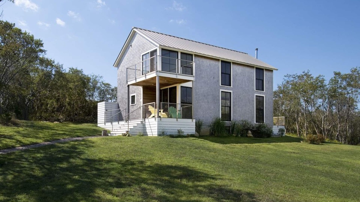 Block Island House | 🏝 Newly Built, Award Winning, Modern Island Getaway with AC 🏖