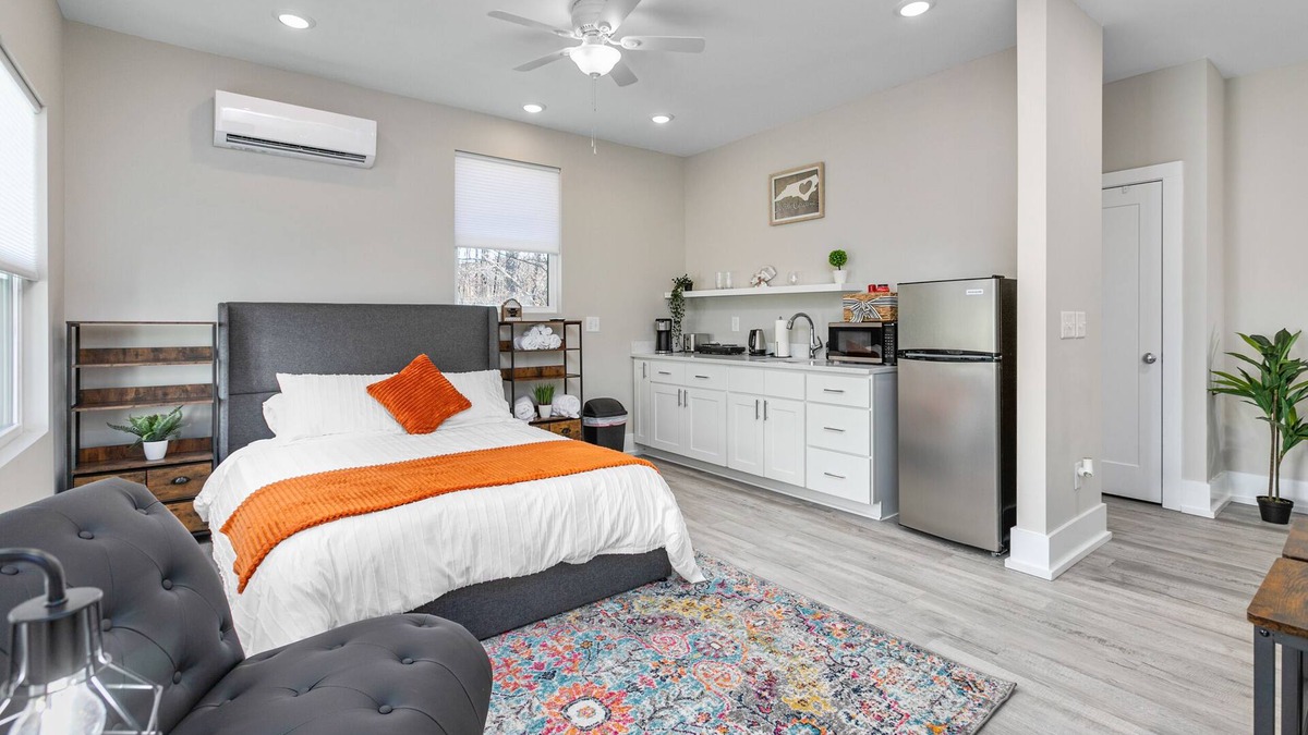 Durham Apartment | Newly Built Guest House - Private Garage