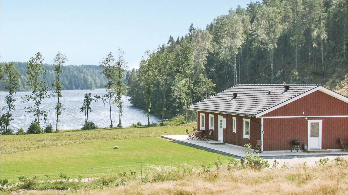 Hedekas House | Newly built house in secluded location with no view of neighbors.